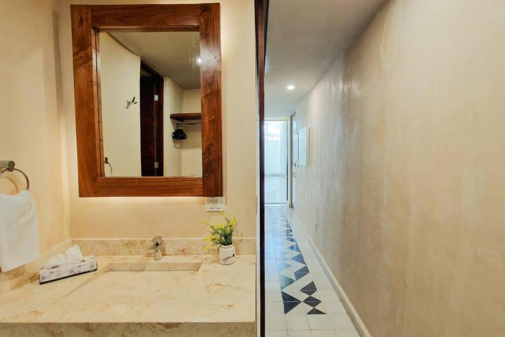 Eco-Friendly And Modern Loft 4 By Noox Apartment ตูลุม ภายนอก รูปภาพ